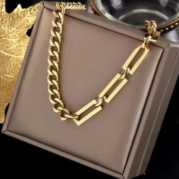 Louis Vuitton Gold Padlock W/ Unbranded Stainless Steel Gold Plated Chain - Picture 16 of 16